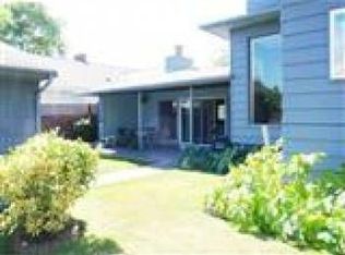 8706 Hamlet Ave S, Seattle, WA 98118