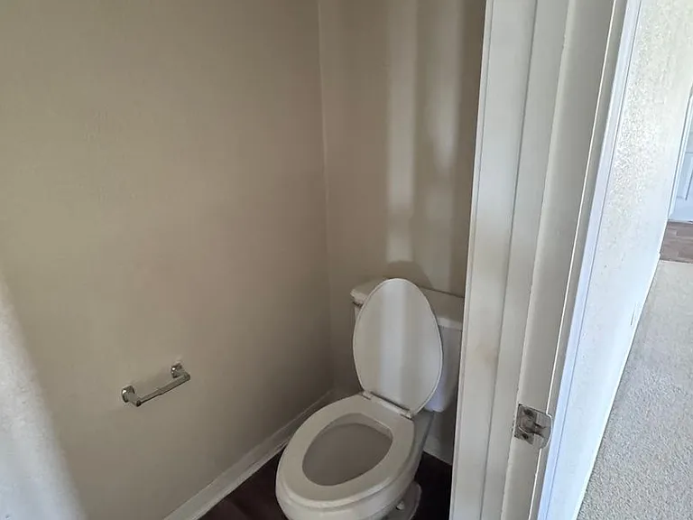 2201 Riley Dr — Photo 13
