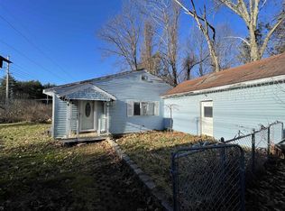 140 Calef Hill Rd, Tilton, NH 03276