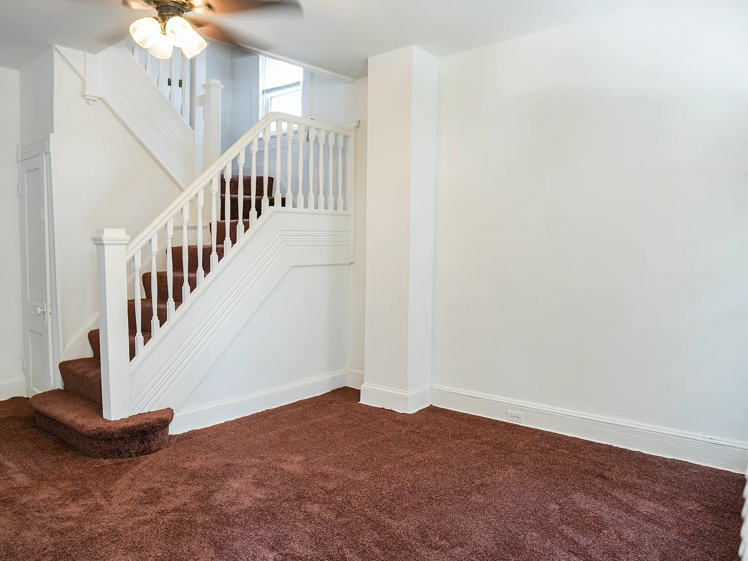 3 bed, 1350 sqft, $2,200 — Photo 3