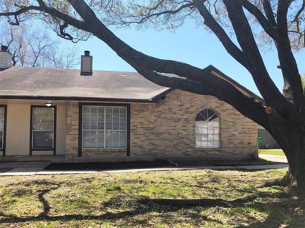 3 bed, 2.0 bath, 1551 sqft, $1,625 — Photo 2