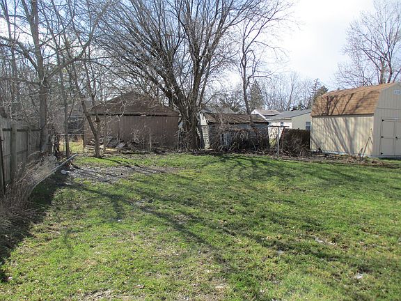 5th image of 3037 Maywood Dr