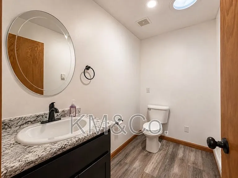 535 Elm St #1 — Photo 13