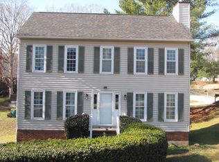 2500 Newington Ct, Clemmons, NC 27012