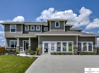 7850 S 193rd St, Gretna, NE 68028