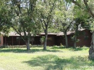 6022 Hollyhock Rd, San Antonio, TX 78240