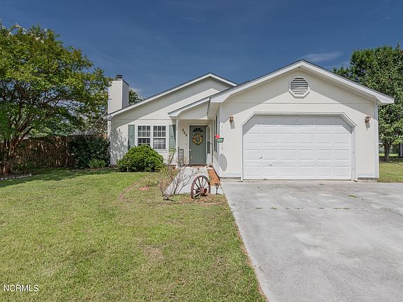 2nd image of 209 Glenwood Drive
