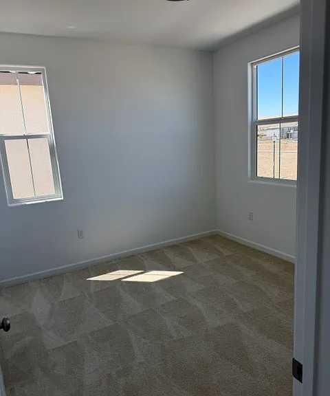 3190 Summit Dr — Photo 11