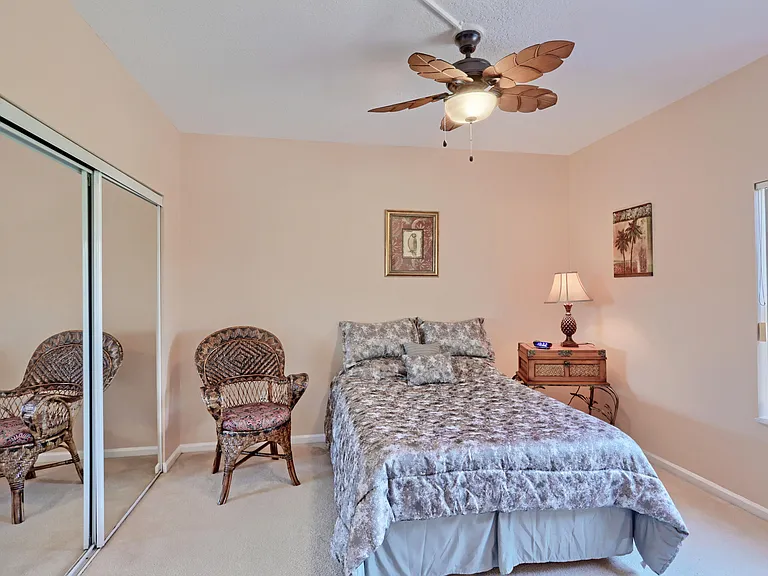 800 Uno Lago Dr #305 — Photo 32