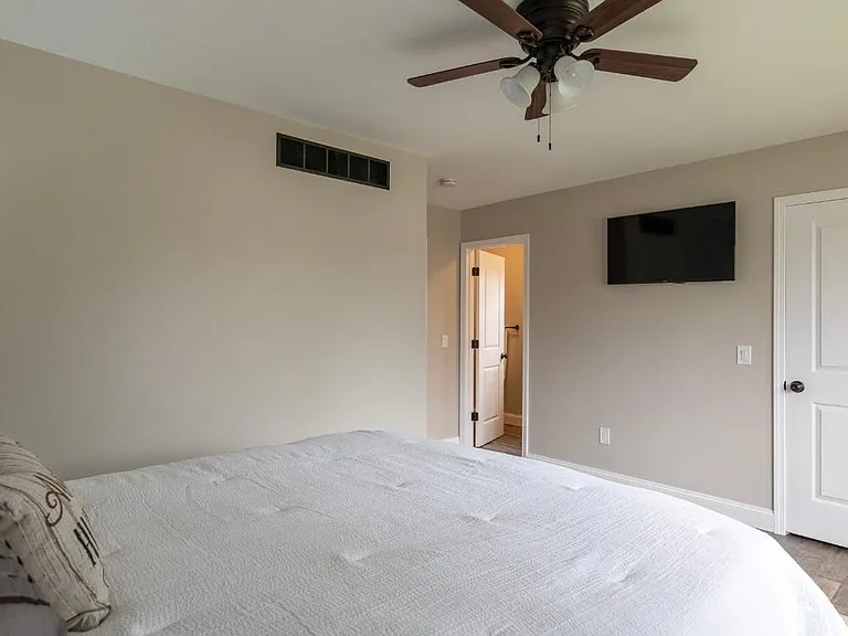 28222 Saint Louise Dr — Photo 21
