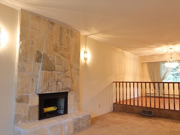 4th image of 5241 4a Ave