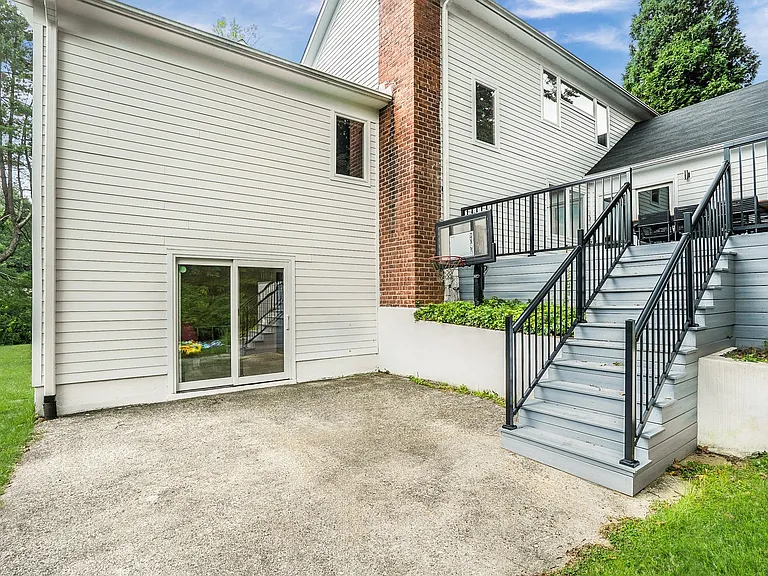 4 Parkfield Rd — Photo 30