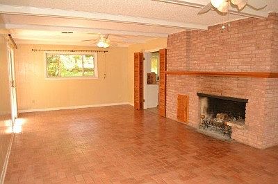 2nd image of 203 Elysian Ln