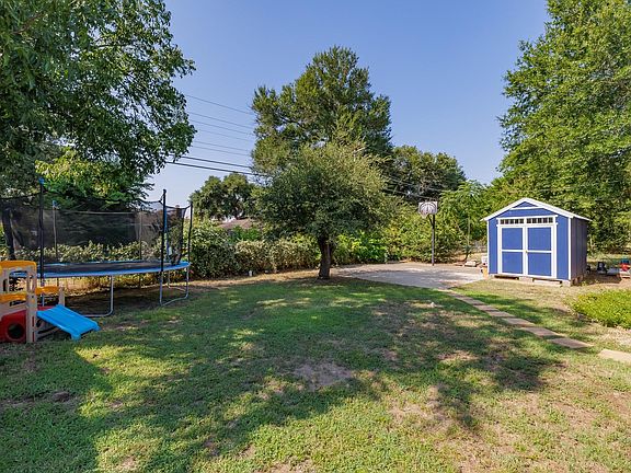 4th image of 1303 Alcoa Ave