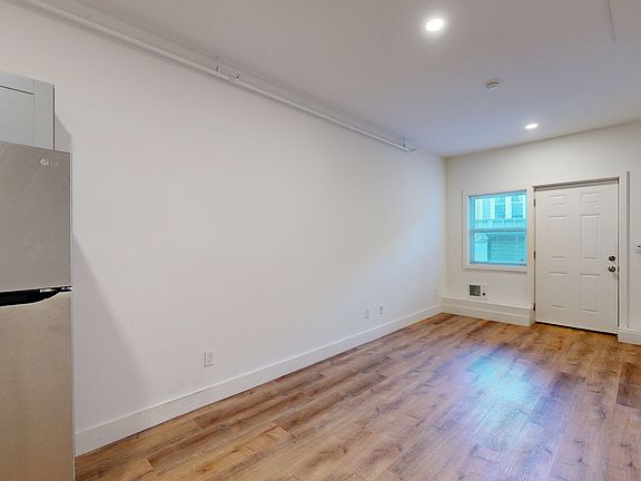 4th image of 2847 Folsom St #8