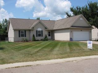 11404 Audubon Dr, Fenton, MI 48430