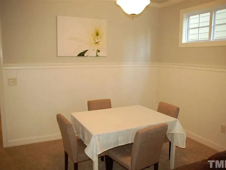 109 Windy Creek Ln — Photo 4
