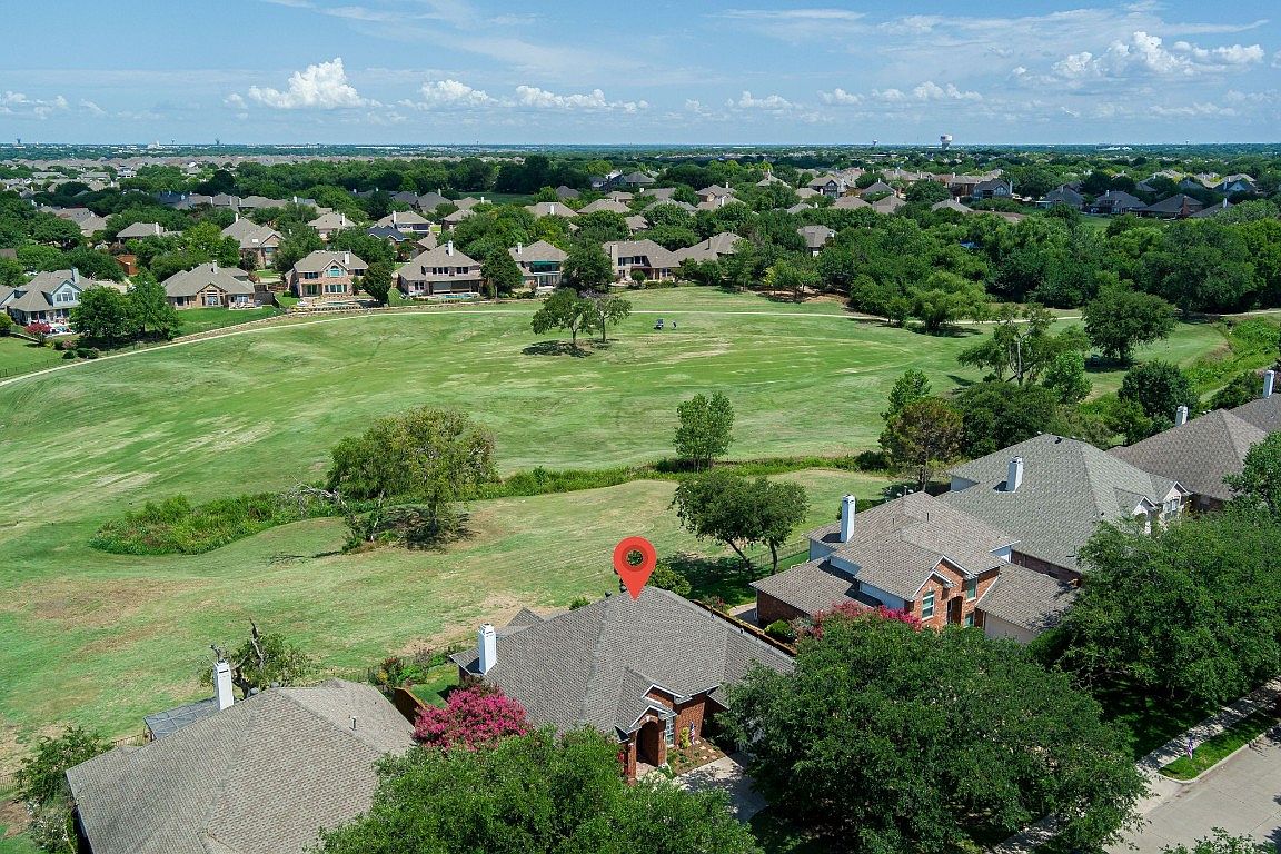 9712 Southern Hills Dr