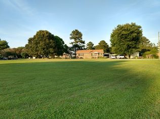 100 Haywood Dr, Roanoke Rapids, NC 27870