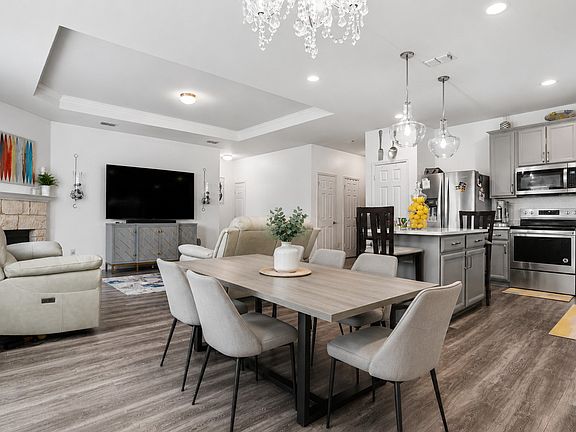 3rd image of 1008 Norias Dr