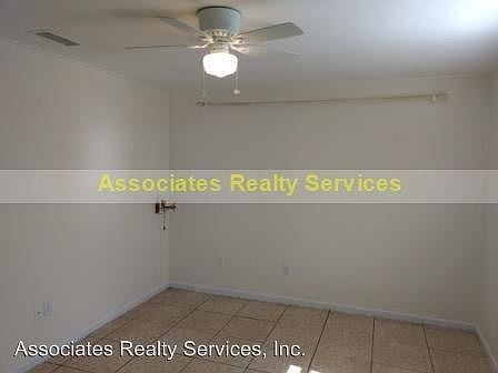 3rd image of 2536 NW 49th Pl