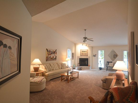 3rd image of 9402 S Harbour Pointe Dr