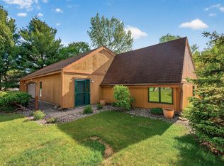 4900 Larson Rd, Shoreview, MN 55126