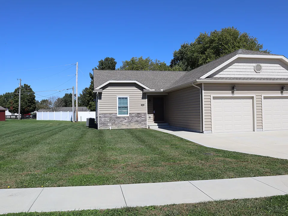 132 Halliday Way #1