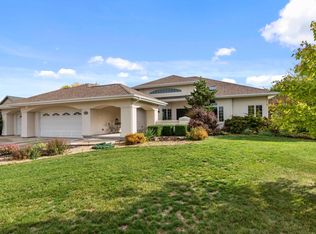 N7023 Woodside Hills Dr, Sheboygan, WI 53083