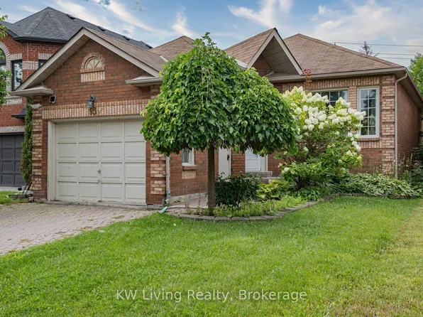 93 Sunbird Blvd, Georgina, ON L4P 3V8