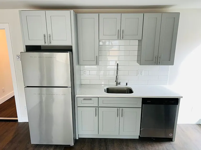 South Lane Apartments — Photo 61
