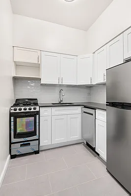 Rented by The Agency | media 9