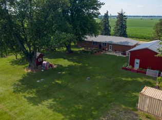 11773 W Henry Rd, Polo, IL 61064