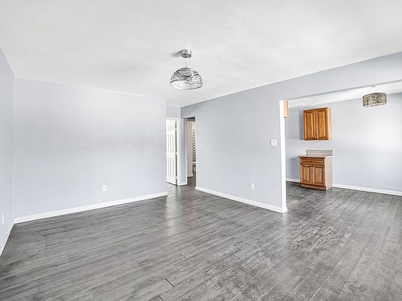 3rd image of 1539 Pumalo St APT 12