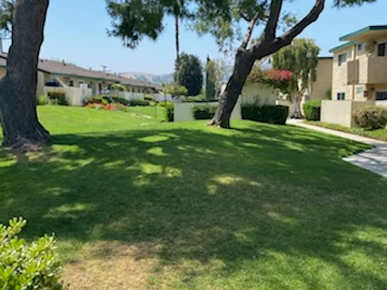 WOODCREST APARTMENTS — Photo 16