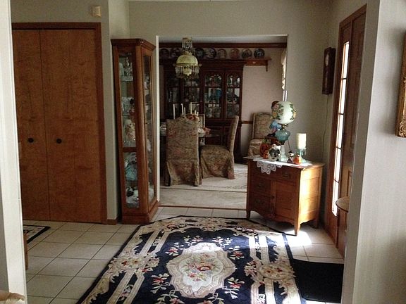 Foyer view into dining room