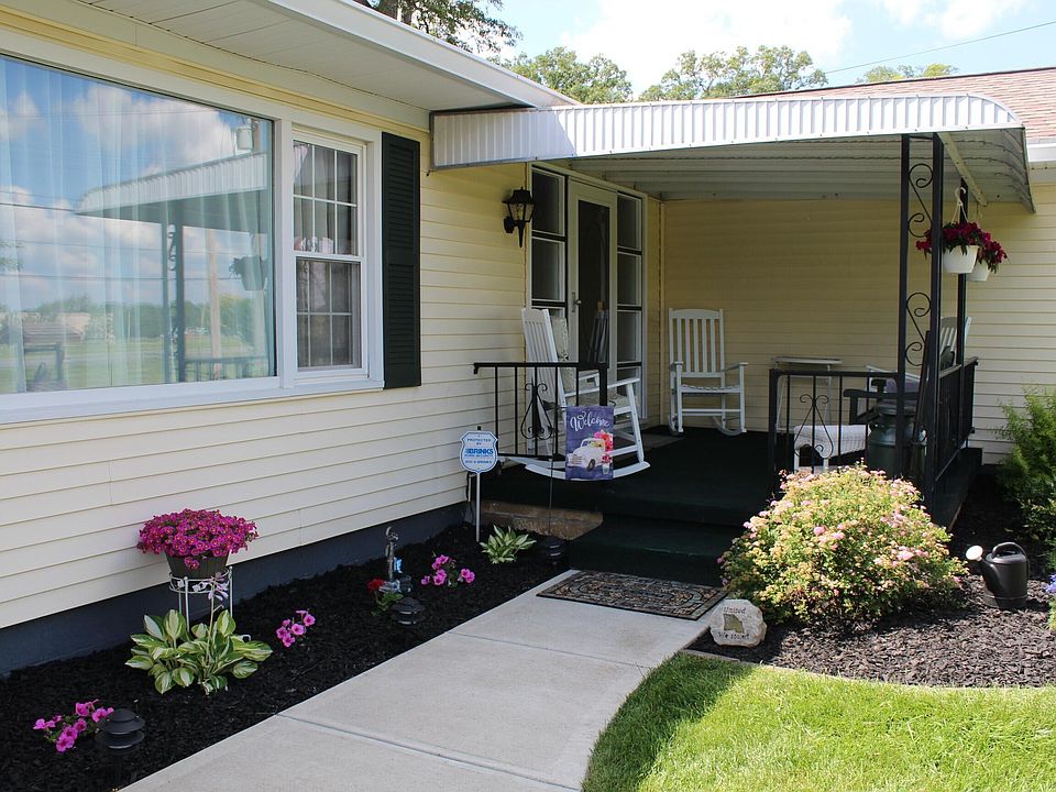 2nd image of 2207 Selma Rd