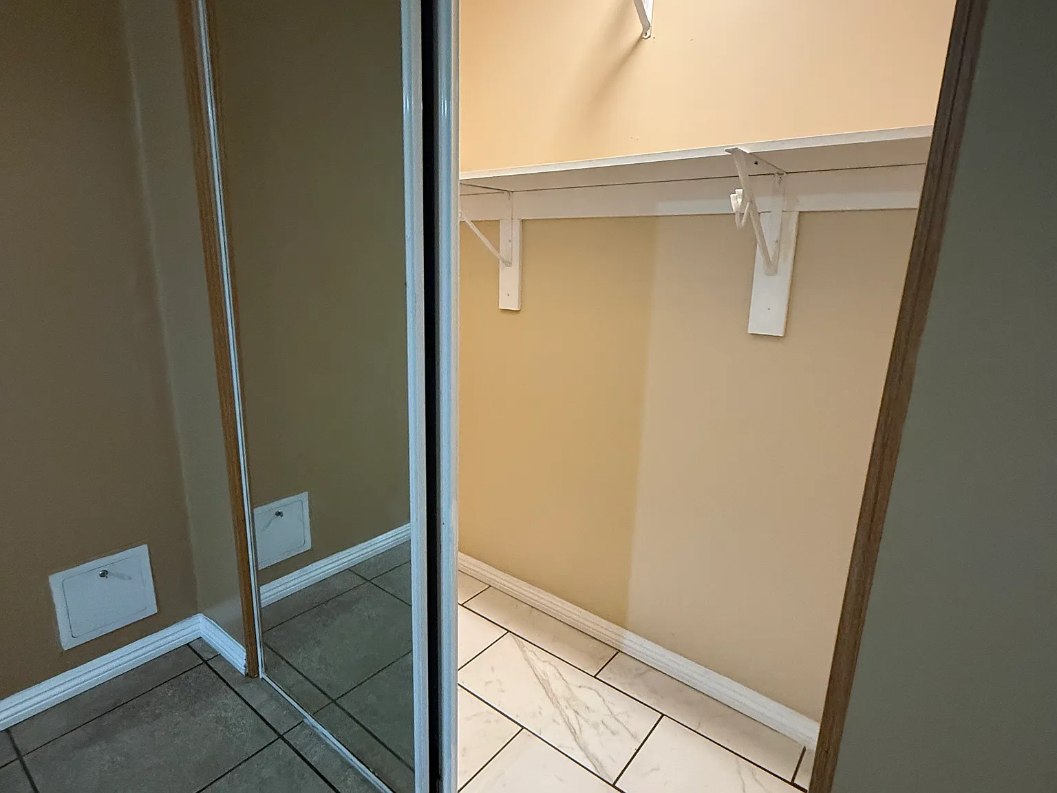 1 bed, 1.5 bath, 1296 sqft, $2,000 — Photo 4