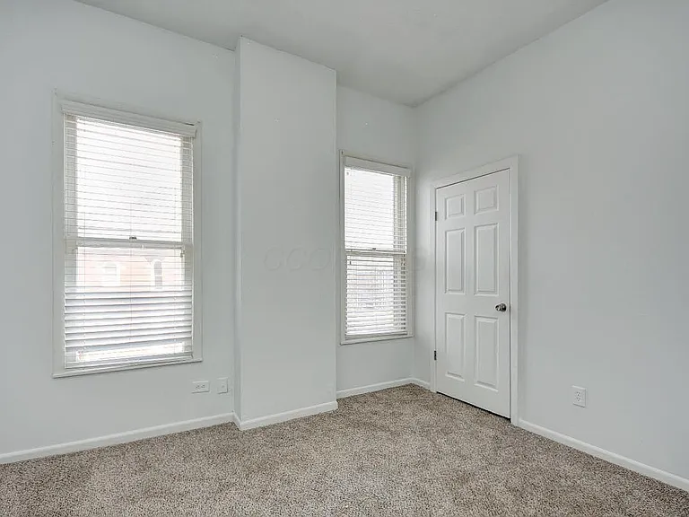 683 S Champion Ave #683 — Photo 13