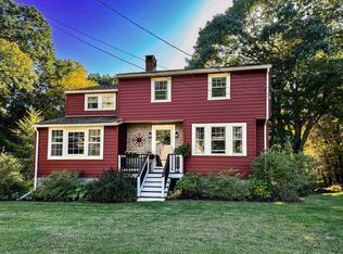 70 Winnicutt Rd, Stratham, NH 03885
