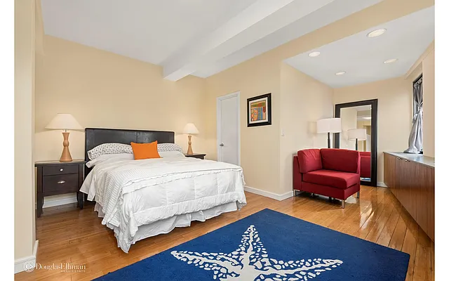 Sold by Douglas Elliman | media 16