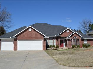 11519 Country Ln, Oklahoma City, OK 73130