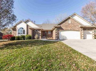 13698 W Highland Springs Ct, Wichita, KS 67235