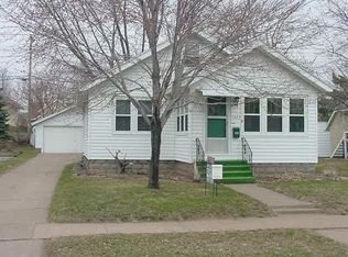 1442 Hogeboom Ave, Eau Claire, WI 54701