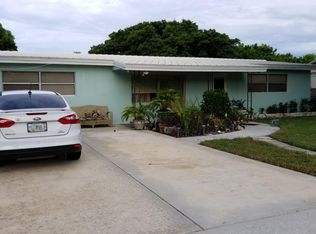 9180 Sun Ct, West Palm Beach, FL 33403