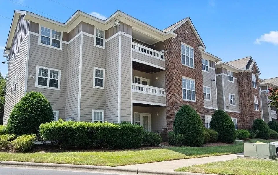 9810 Campus Walk Ln #H