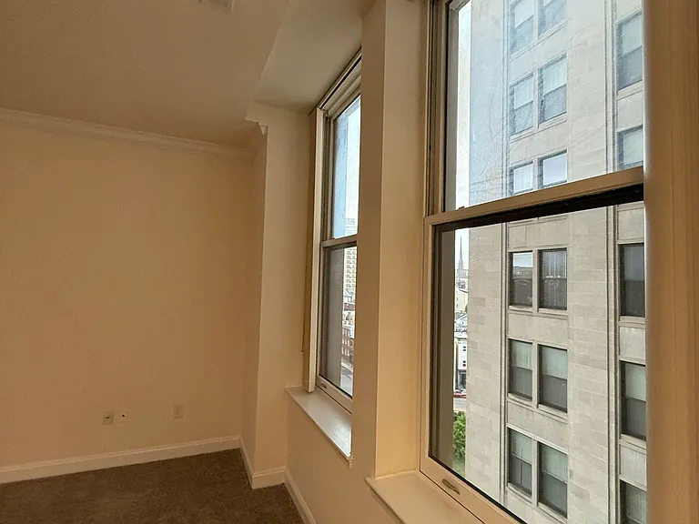 Standard — Photo 34