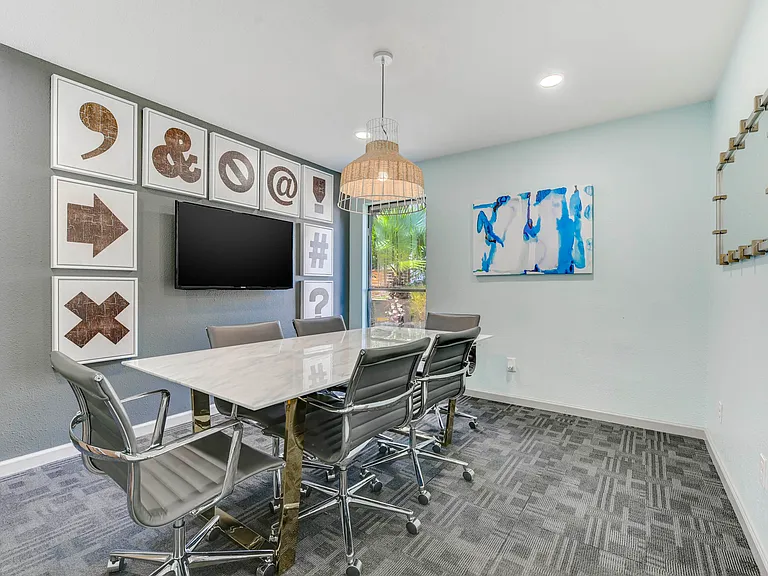 Canvas Apartments — Photo 6