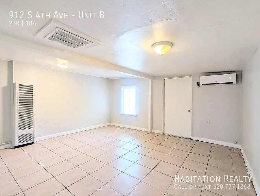 Pleasant 2bd/1bath duplex near Armory Park, south of Downtown Tucson! — Photo 3