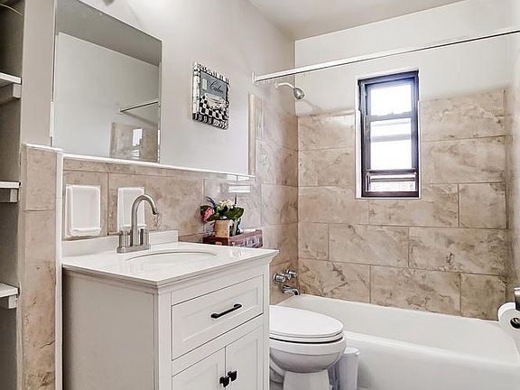 2nd image of 3411 Craig Ave APT 3